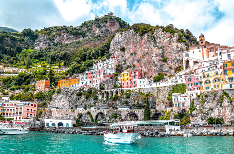 Romantic Italy honeymoon moments—from truffle hunting in Tuscany to sailing the Amalfi Coast.