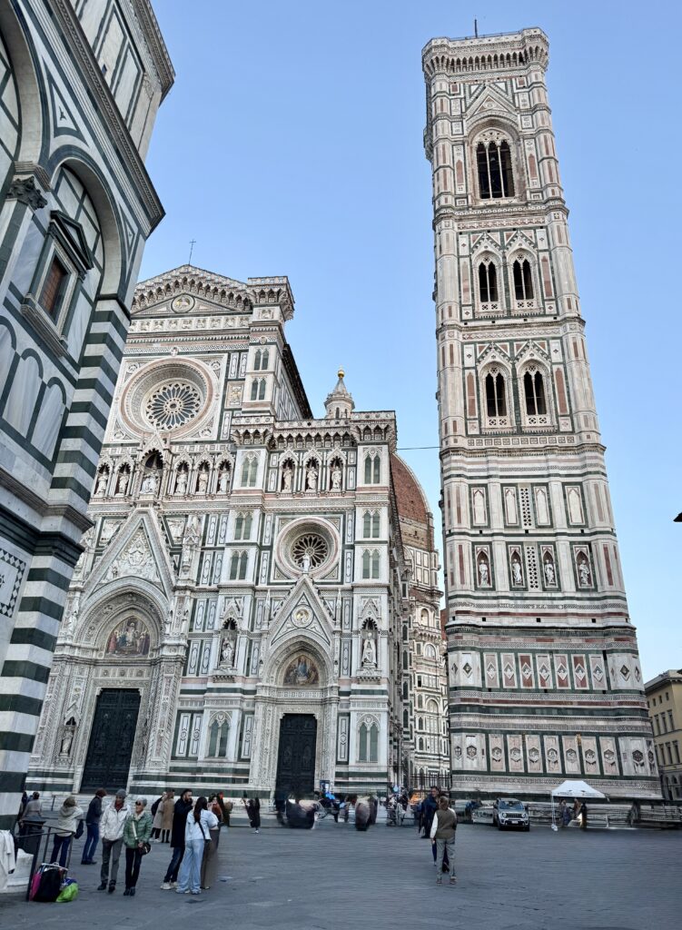 Golden-hour view along the Arno River capturing Florence’s timeless beauty